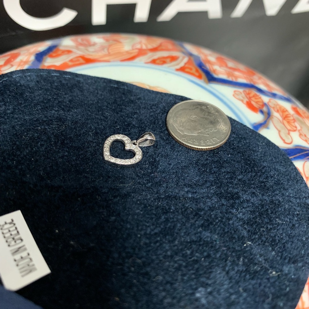 14k diamond heart pendant
